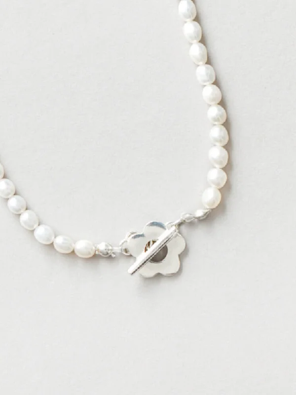 Sofia Pearl Necklace in Sterling Silver